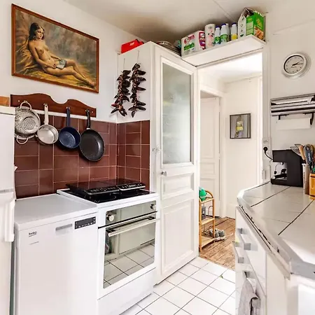 Confortable A De 50 M² Párizs
